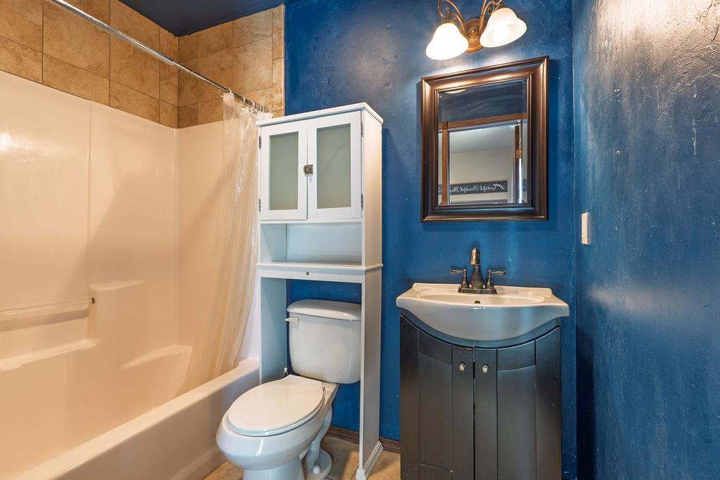 2402 N Beard Avenue Property Photo 35