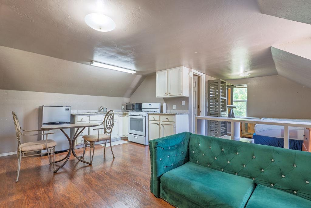 2402 N Beard Avenue Property Photo 40