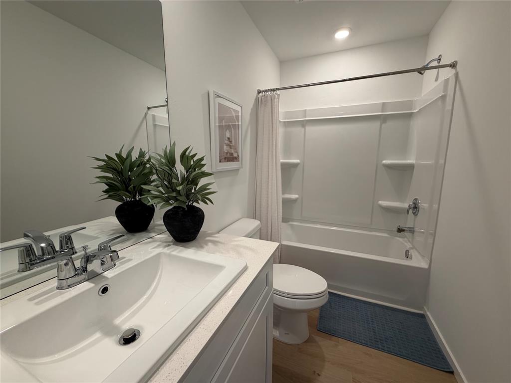 20428 Mule Deer Drive Property Photo 11