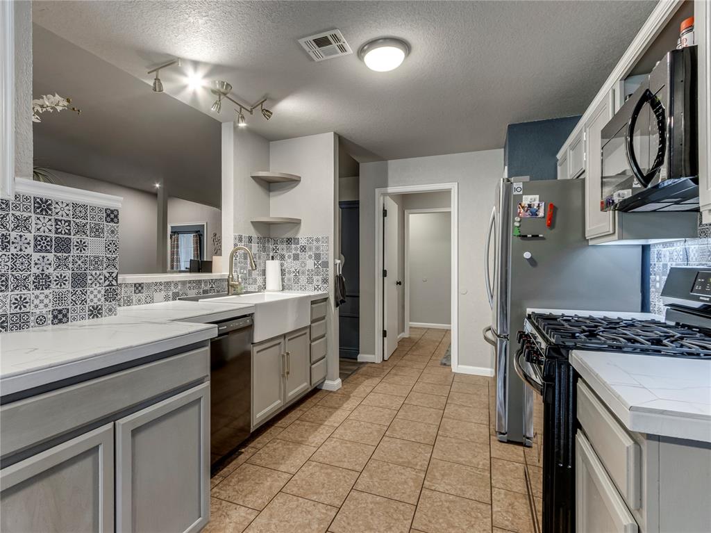 10808 Ohara Lane Property Photo 3