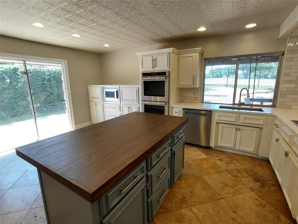 13109 Saint Andrews Drive Property Photo 3