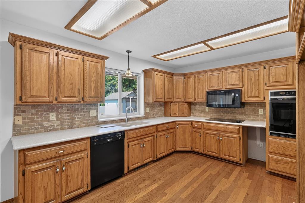 10616 Se 49th Street Property Photo 13