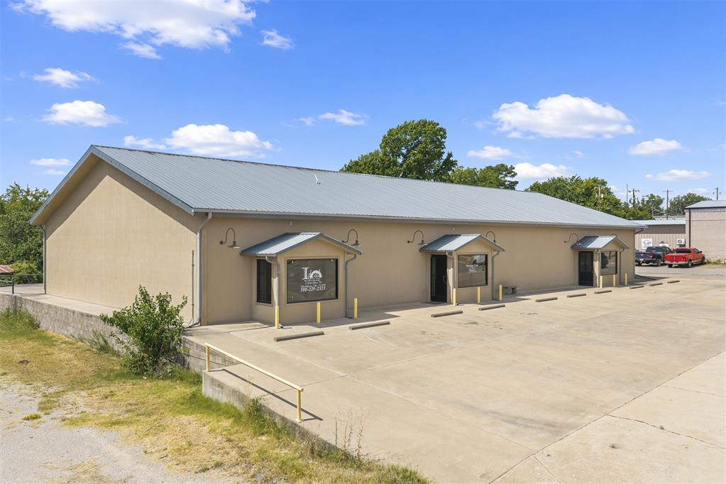 11053 W Highway 76 Highway Property Photo 1