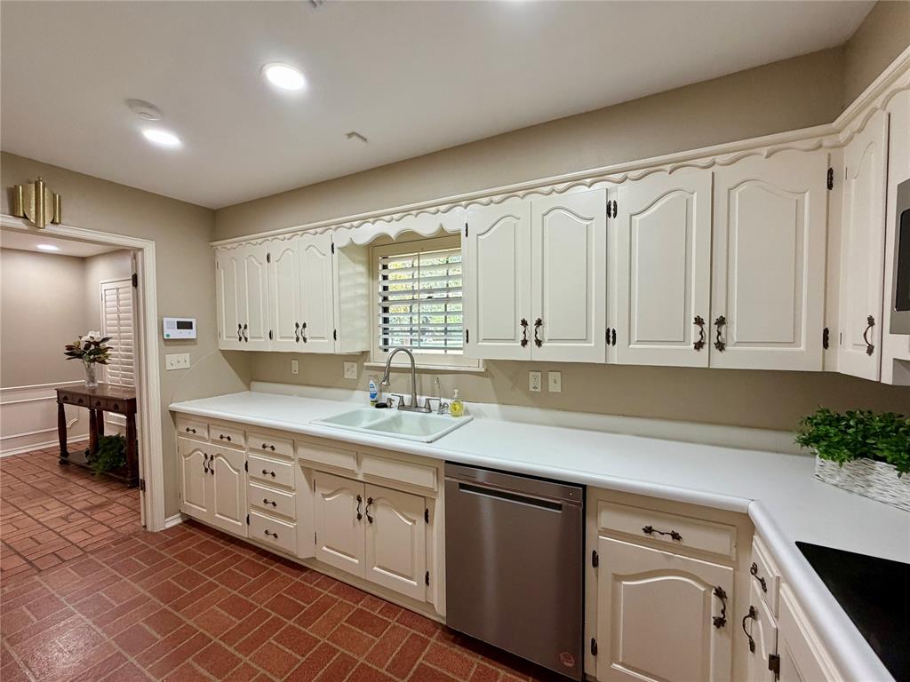 115 Maple Lane Property Photo 3
