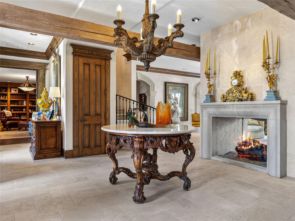 1820 Drury Lane Property Photo 10