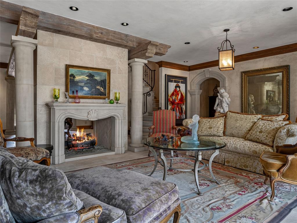 1820 Drury Lane Property Photo 13
