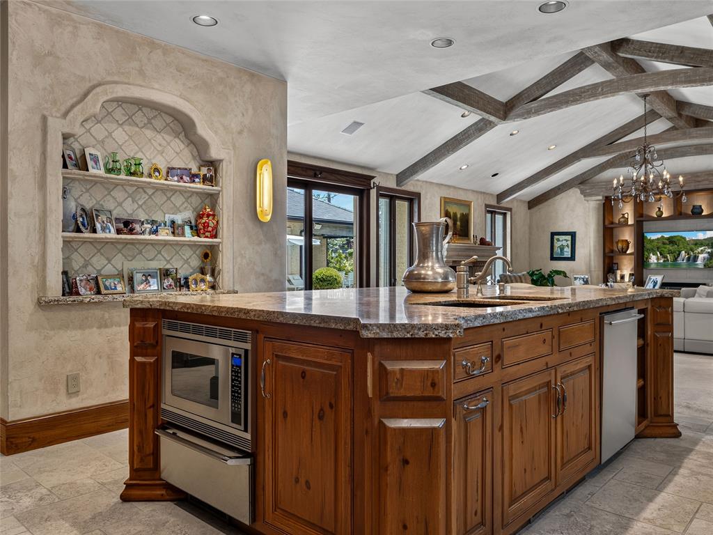 1820 Drury Lane Property Photo 18