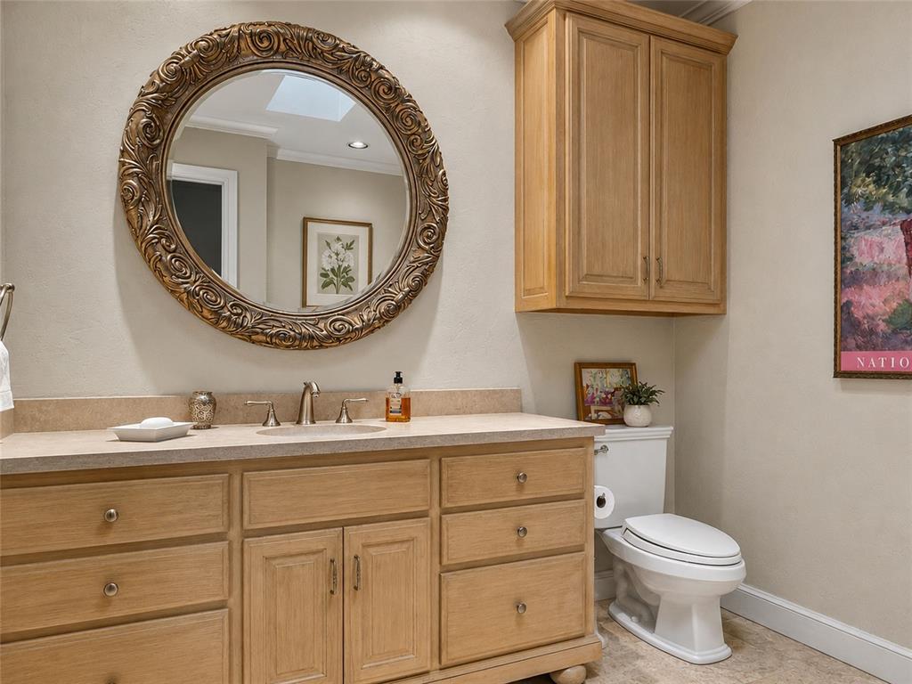 1820 Drury Lane Property Photo 39