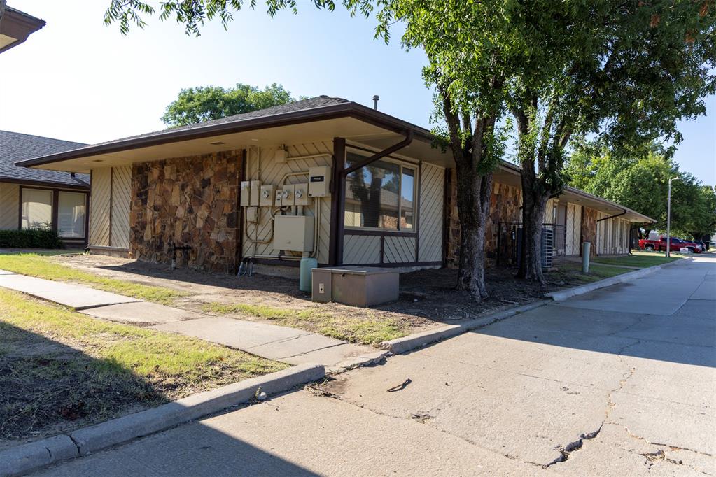 1145 W I240 Road Property Photo 3
