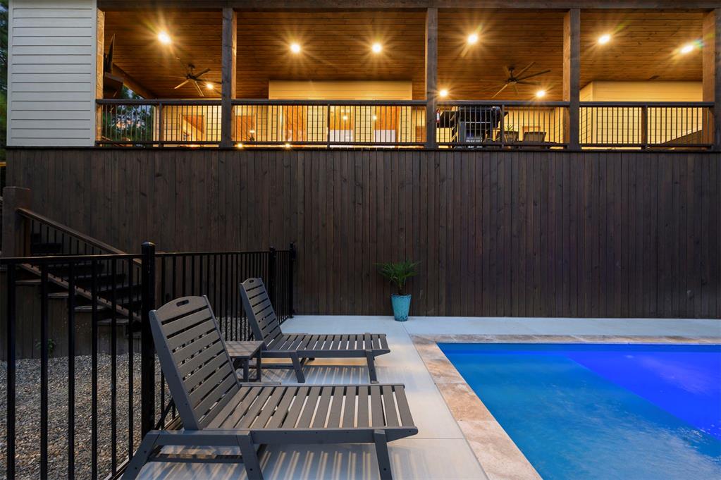 118 Turning Wood Court Property Photo 4