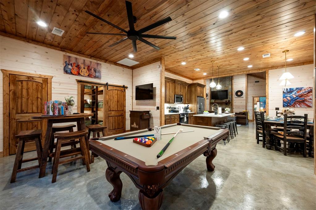118 Turning Wood Court Property Photo 24