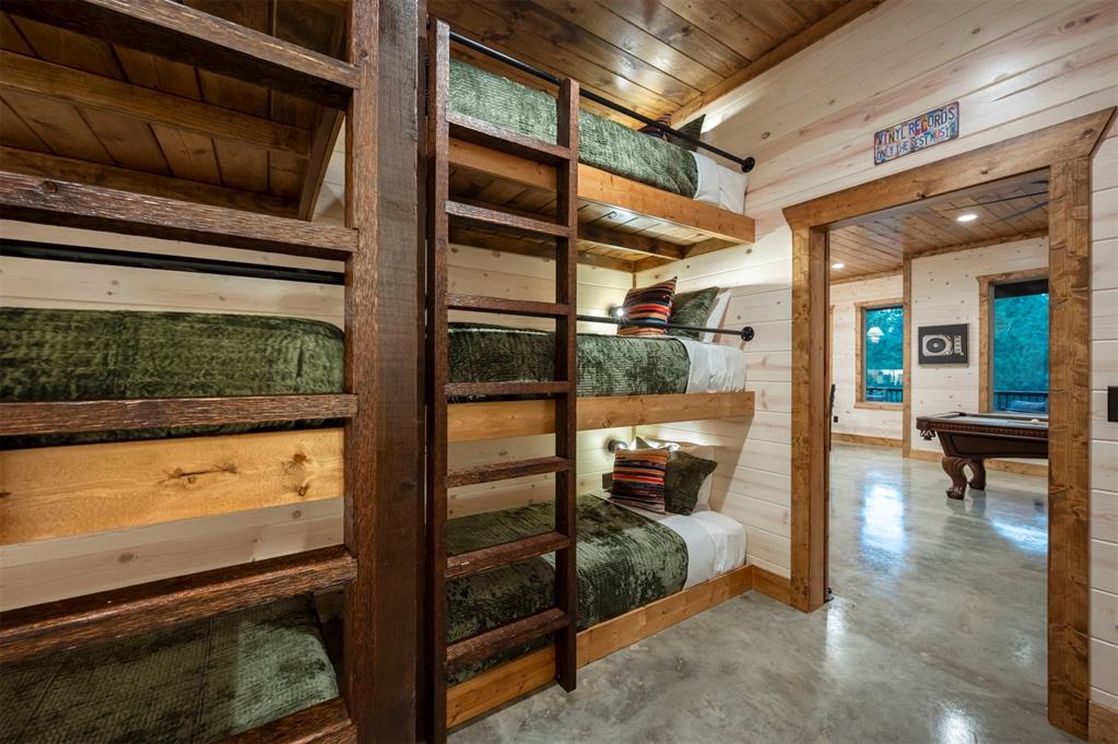 118 Turning Wood Court Property Photo 26