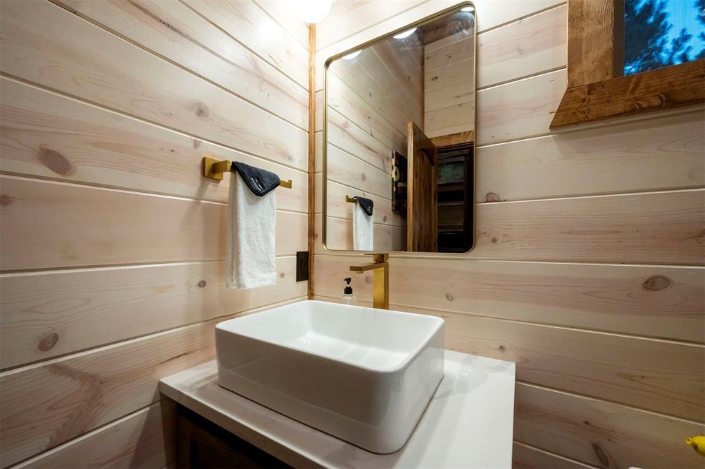118 Turning Wood Court Property Photo 30
