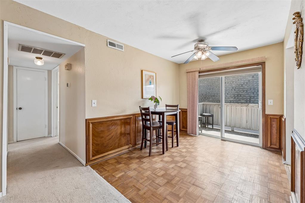 11323 N May Avenue B Property Photo 8