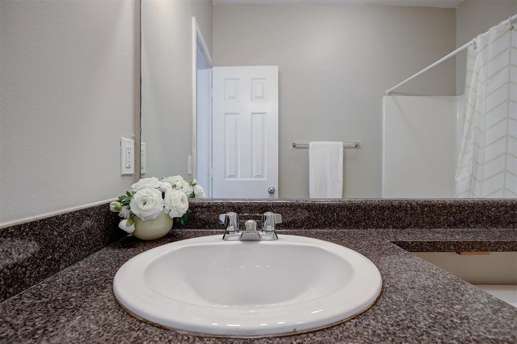 2200 N Classen Boulevard 6126 Property Photo 24