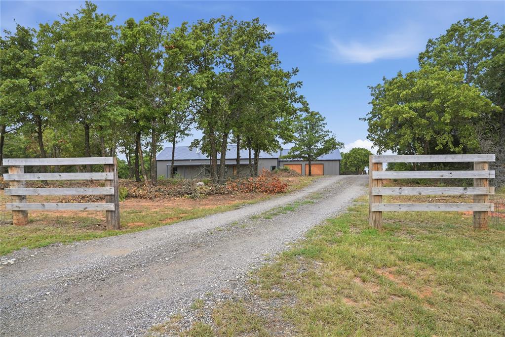 23233 Highland Lane Property Photo 4