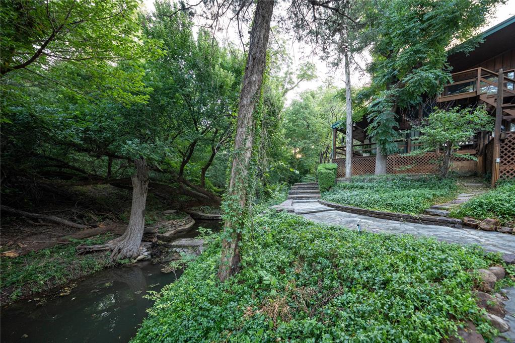 17996 N 2970 Road Property Photo 8