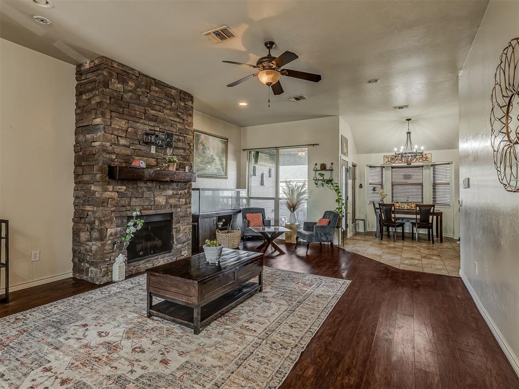 2113 Nw 157th Terrace Property Photo 4
