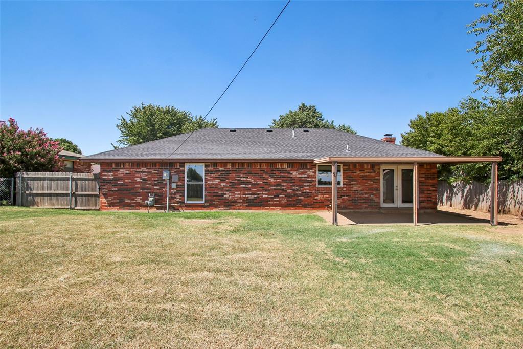 609 Sw 26th Place Property Photo 7