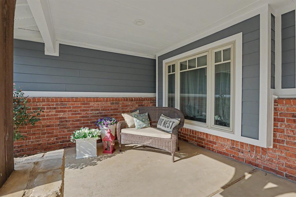 724 Blue Oak Way Property Photo 4