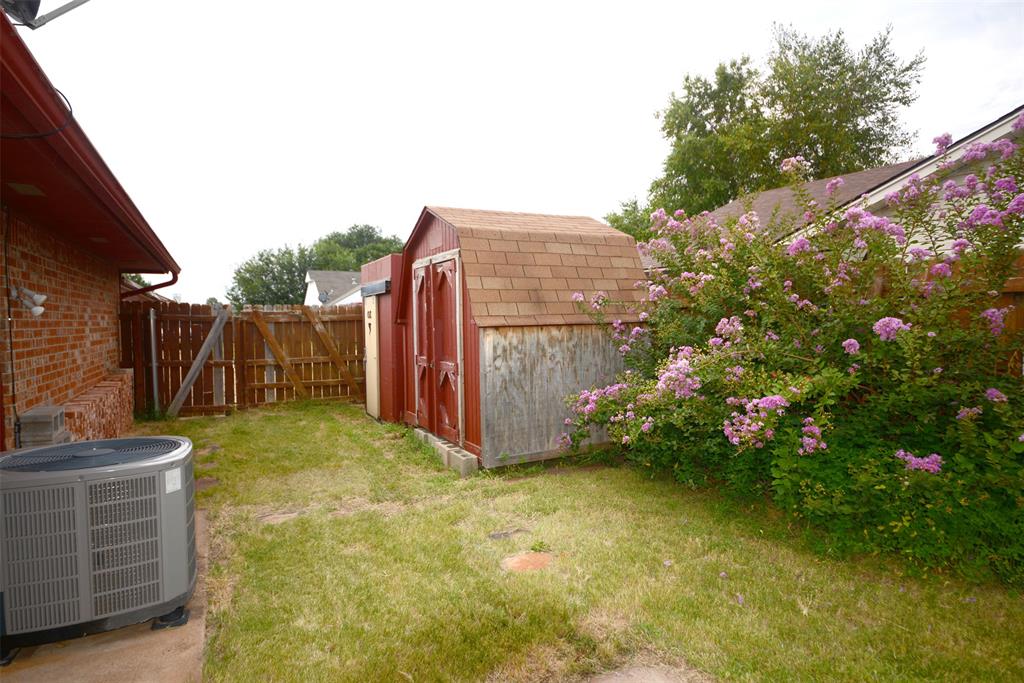 1224 Nw 6th Place Property Photo 8