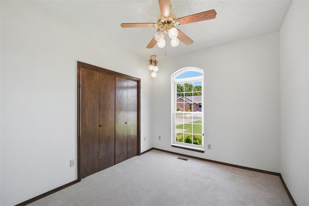 10141 S Land Avenue Property Photo 14