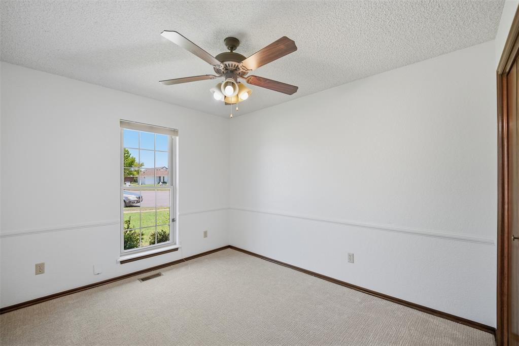10141 S Land Avenue Property Photo 15