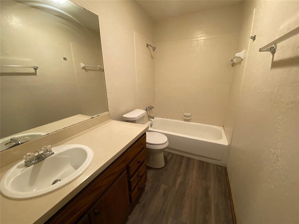 517 Peppertree Lane Property Photo 11