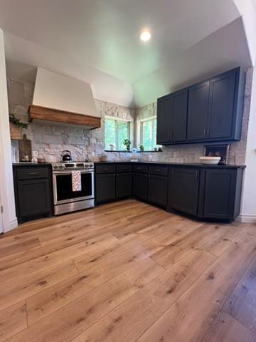 649 Franklin Street Property Photo 12