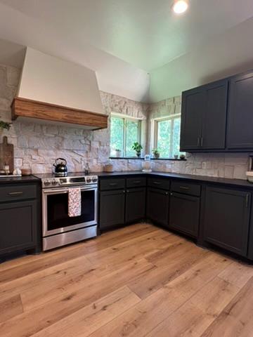 649 Franklin Street Property Photo 13