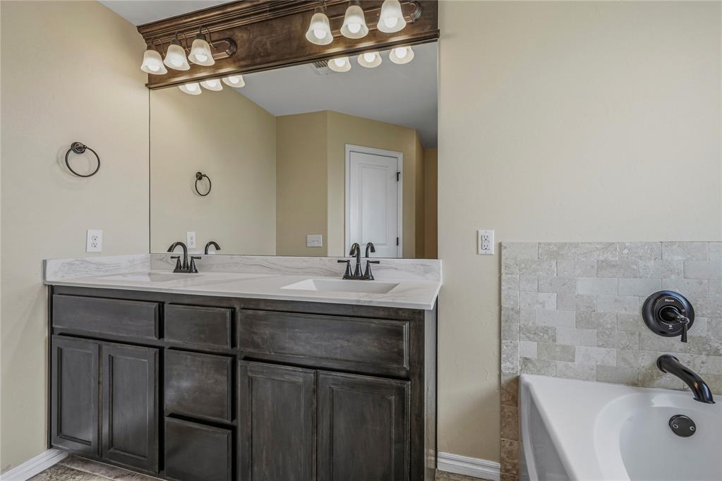 10634 Se 26th Street Property Photo 26