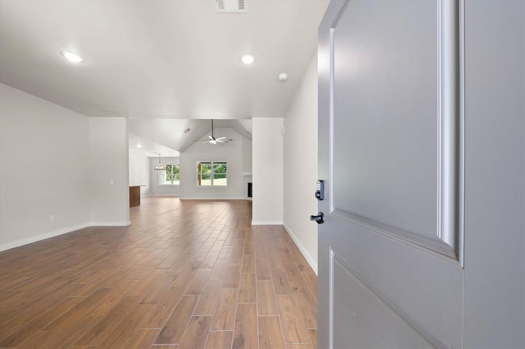 201 Canyon Creek Lane Property Photo 4