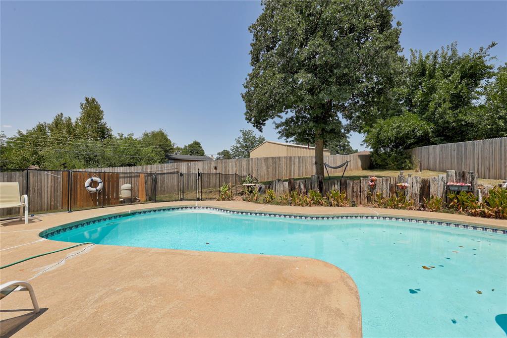2632 N Brenda Avenue Property Photo 45