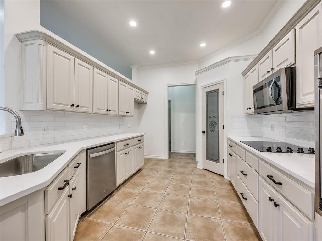 2901 Danielle Terrace Property Photo 15