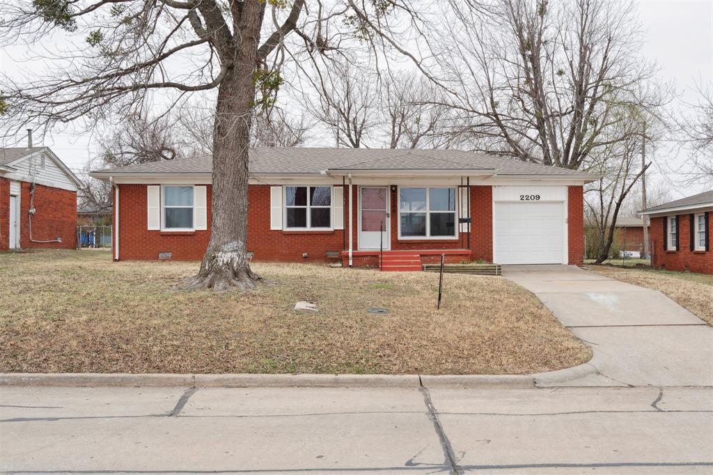 2209 Flannery Drive Property Photo 1