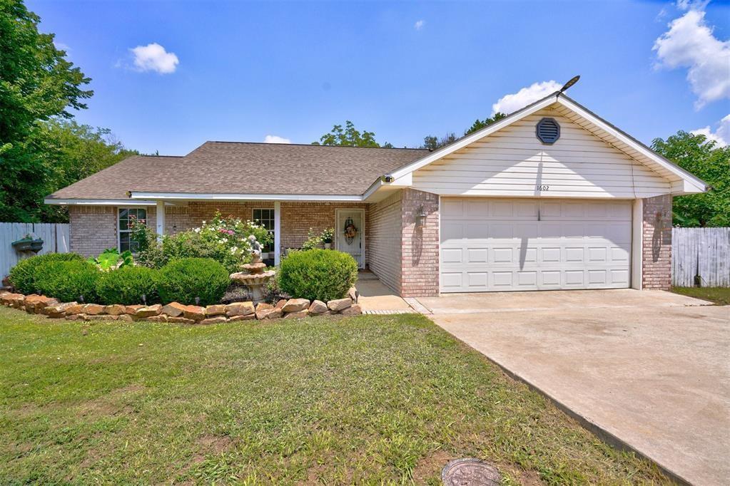 1602 Boren Boulevard Property Photo 1