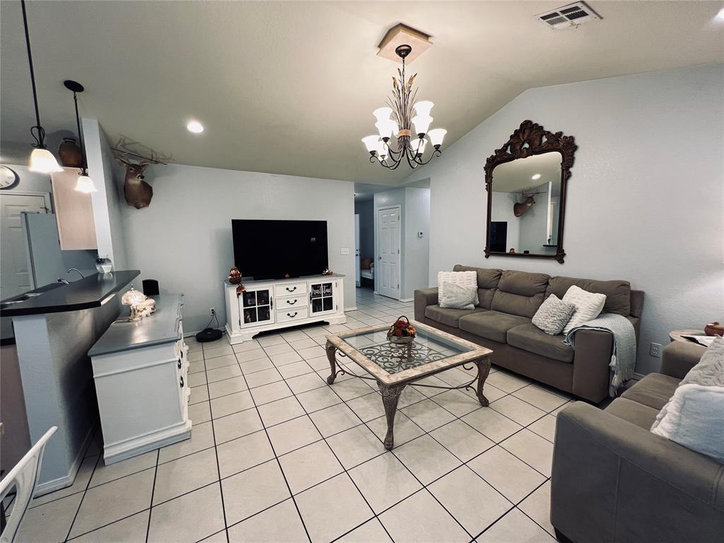 1602 Boren Boulevard Property Photo 6