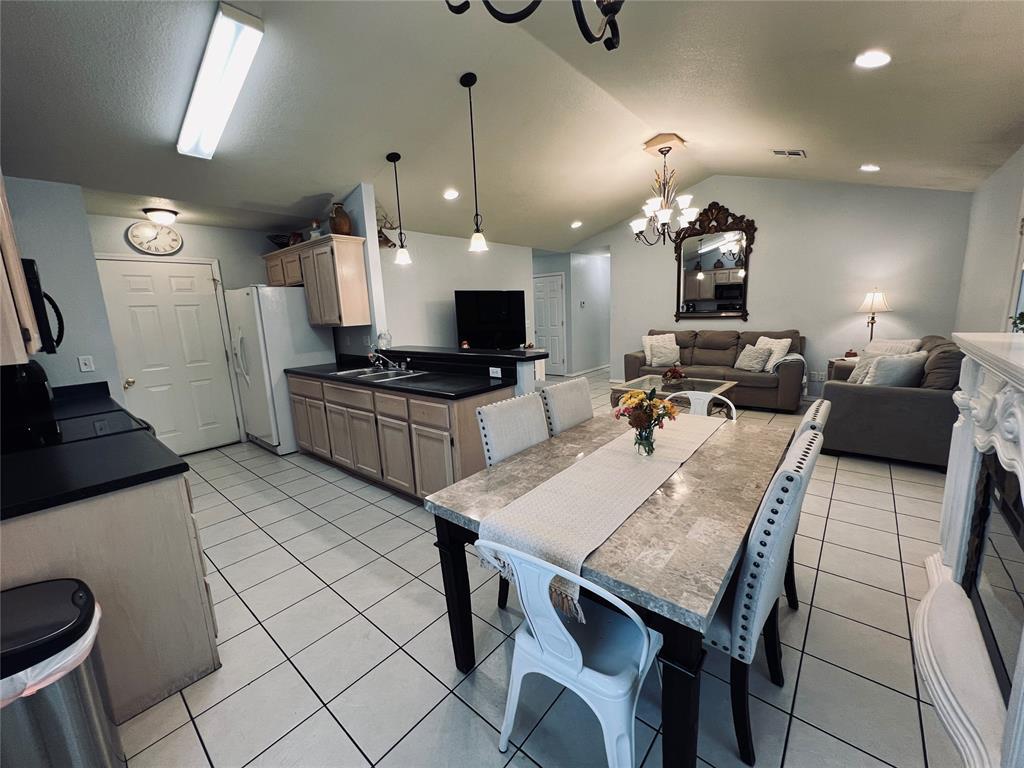 1602 Boren Boulevard Property Photo 8