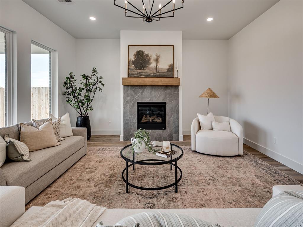 16105 Navarra Way Property Photo 7