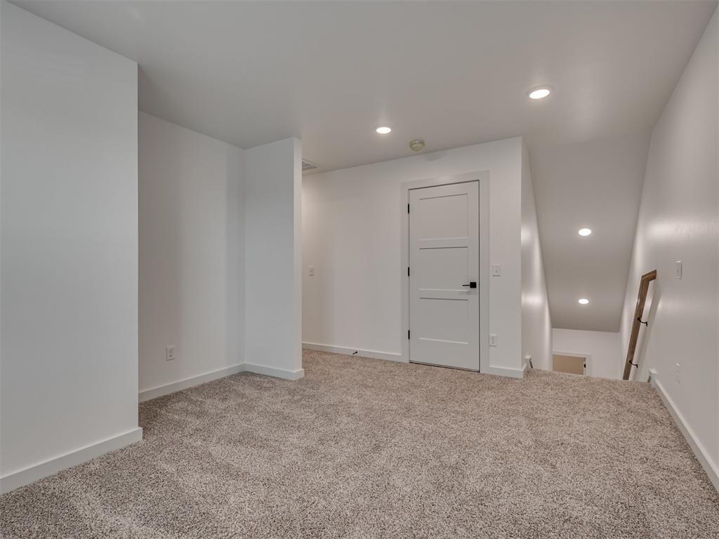 16105 Navarra Way Property Photo 28