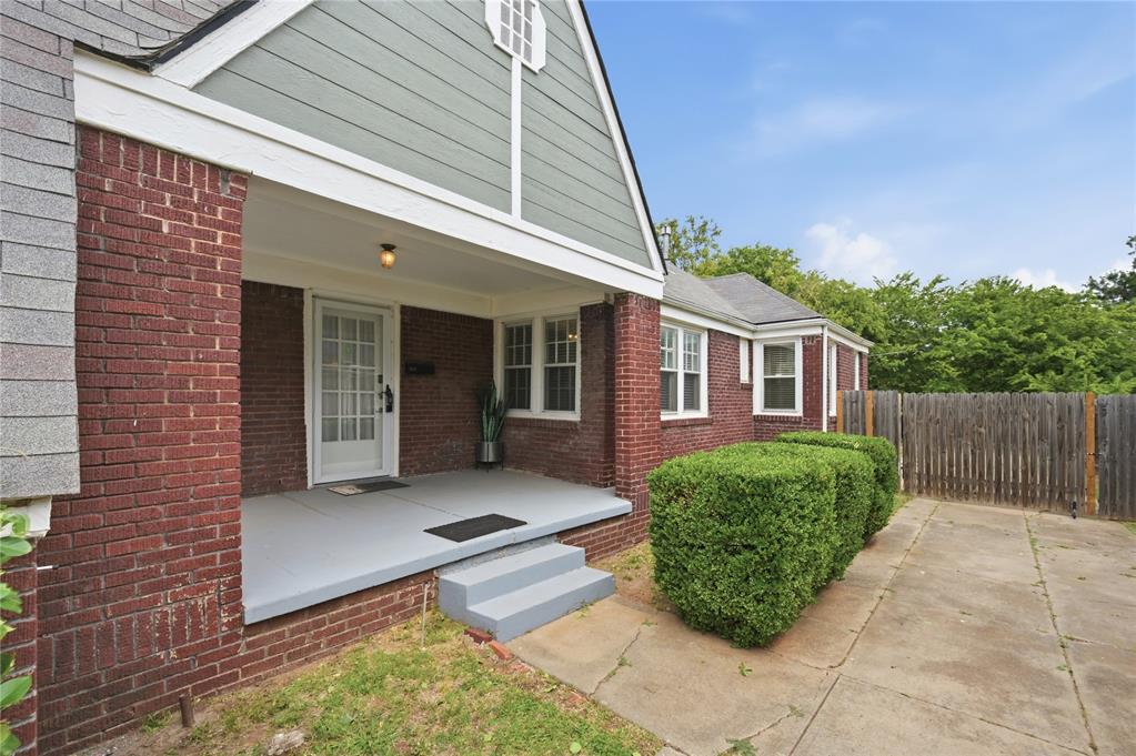 937 Ne 20th Street Property Photo 4