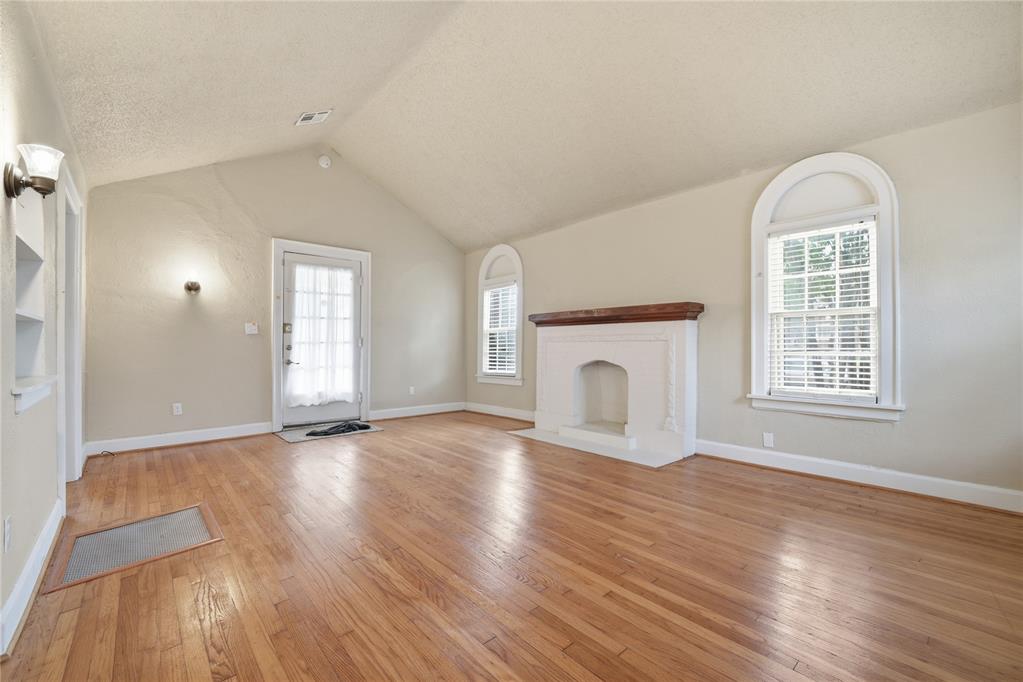 937 Ne 20th Street Property Photo 5