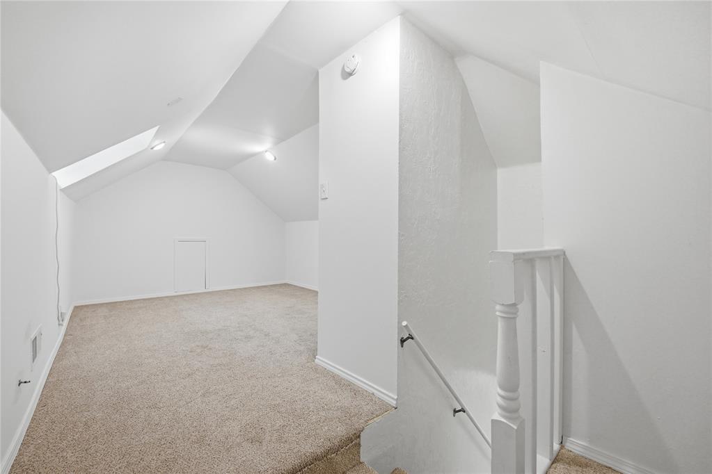 937 Ne 20th Street Property Photo 27