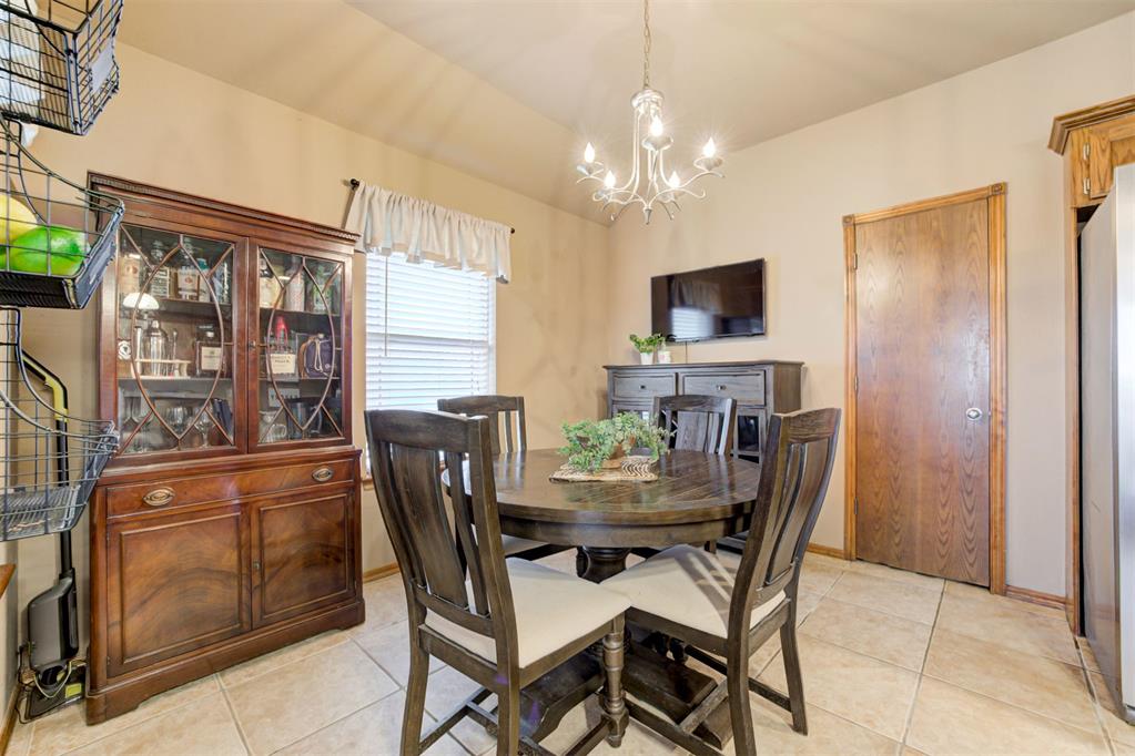 3470 Ne Chuck Wagon Road Property Photo 7