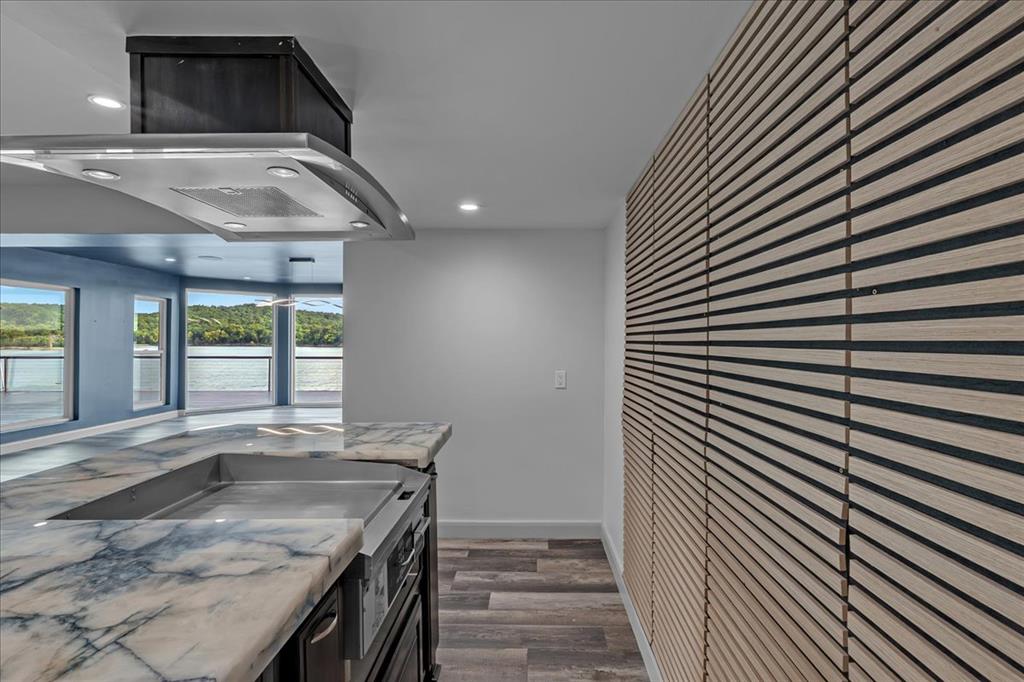 662 Se 4439 Loop Property Photo 18