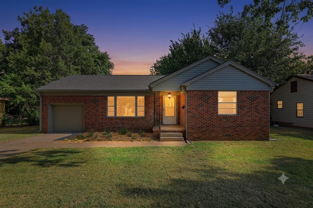 1207 Huntington Way Property Photo 1
