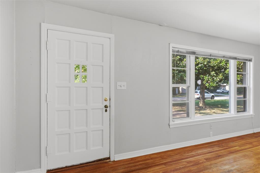 1207 Huntington Way Property Photo 5