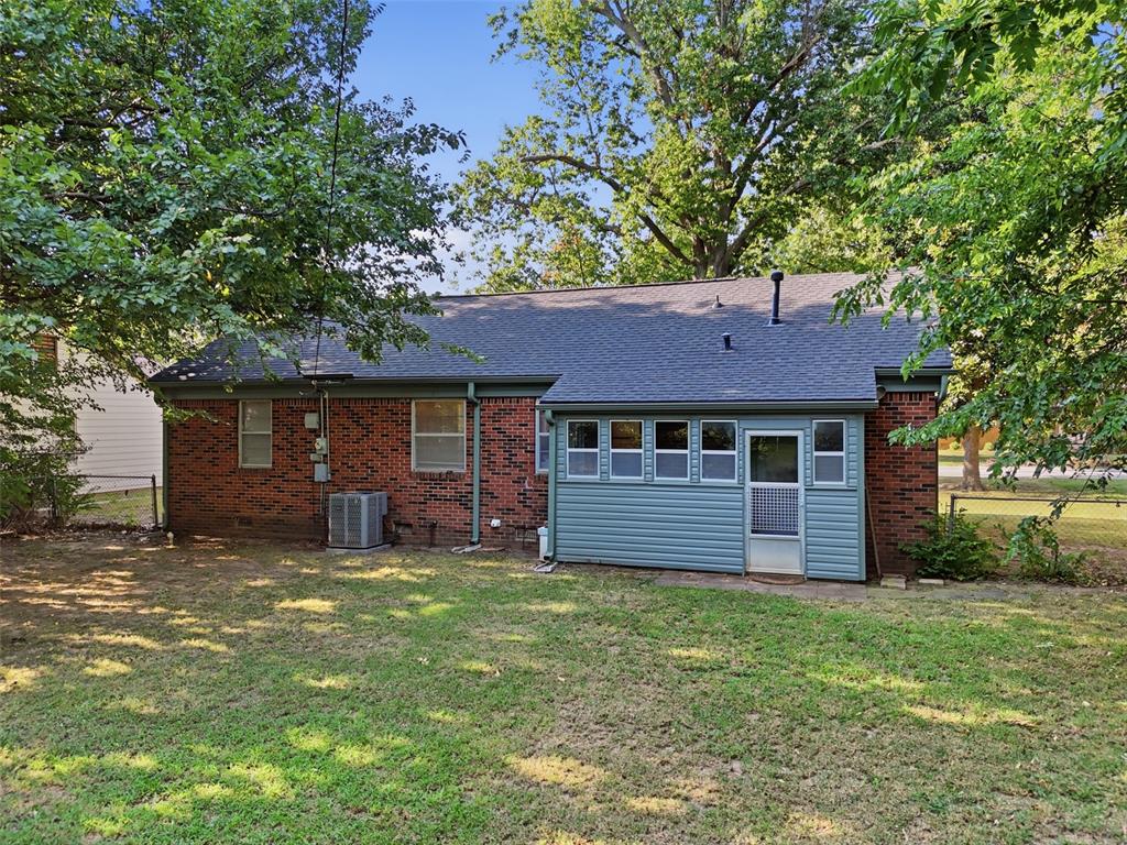 1207 Huntington Way Property Photo 24