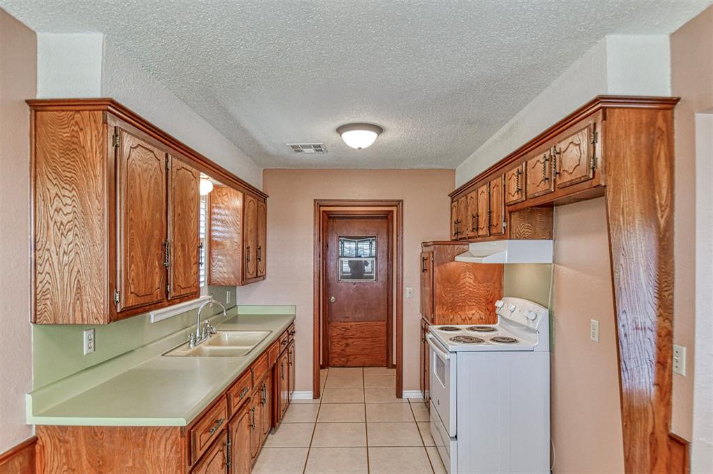 224 Atterberry Drive Property Photo 9