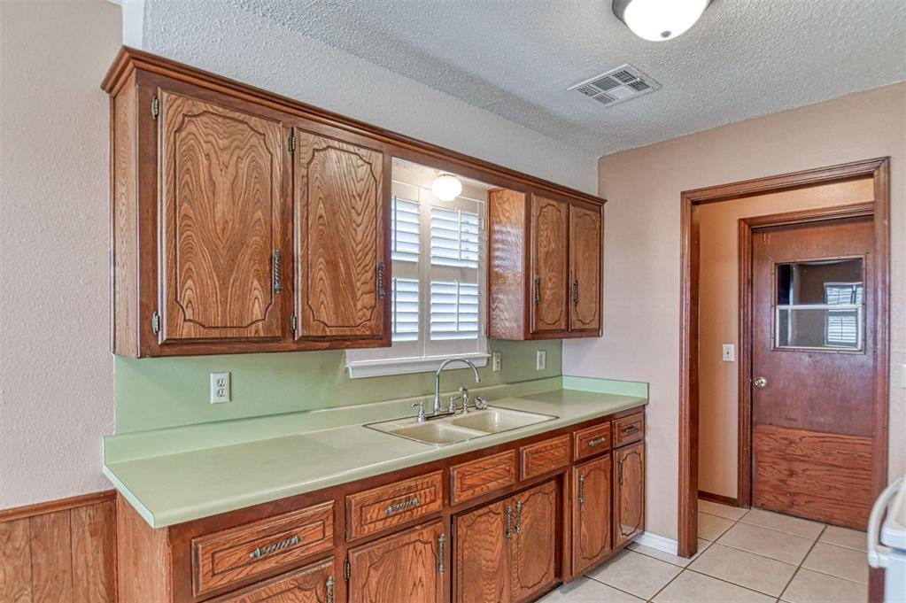 224 Atterberry Drive Property Photo 10